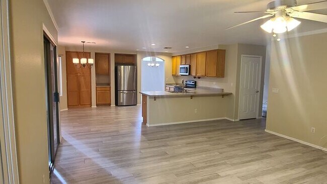 Building Photo - 5-bedroom in the heart of Gilbert