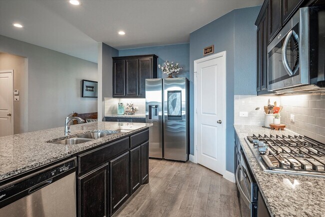 Building Photo - 1202 Alderwood Dr