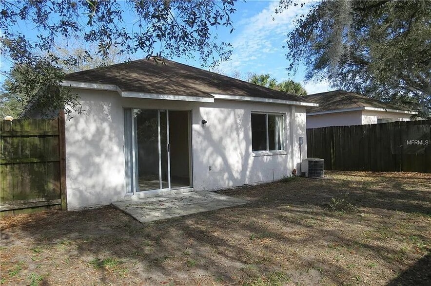 Building Photo - 403 Abigail Rd