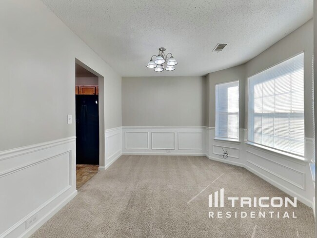 Building Photo - 508 Gonzaga Cir