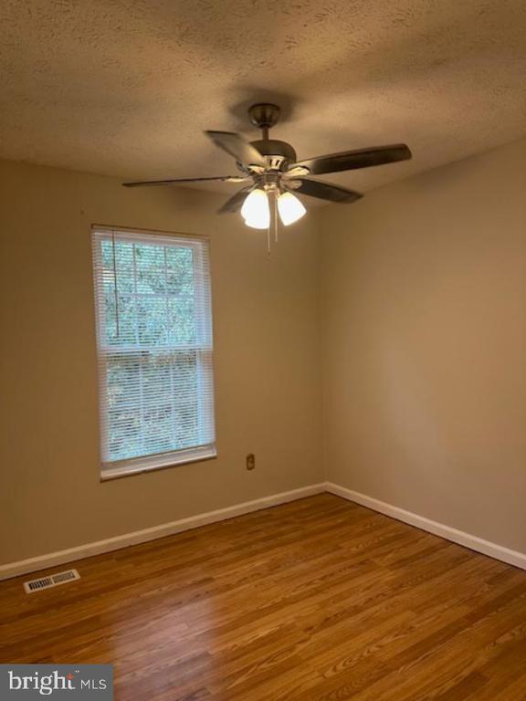 Building Photo - 2166 Commissary Cir