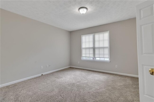 Building Photo - 7955 Trinity Park Dr