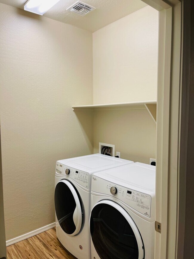 Building Photo - COMING SOON! Recently Remodeled 3 Bedroom,...