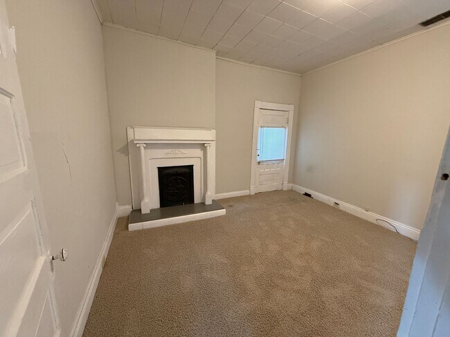 Building Photo - 376 Park Ave