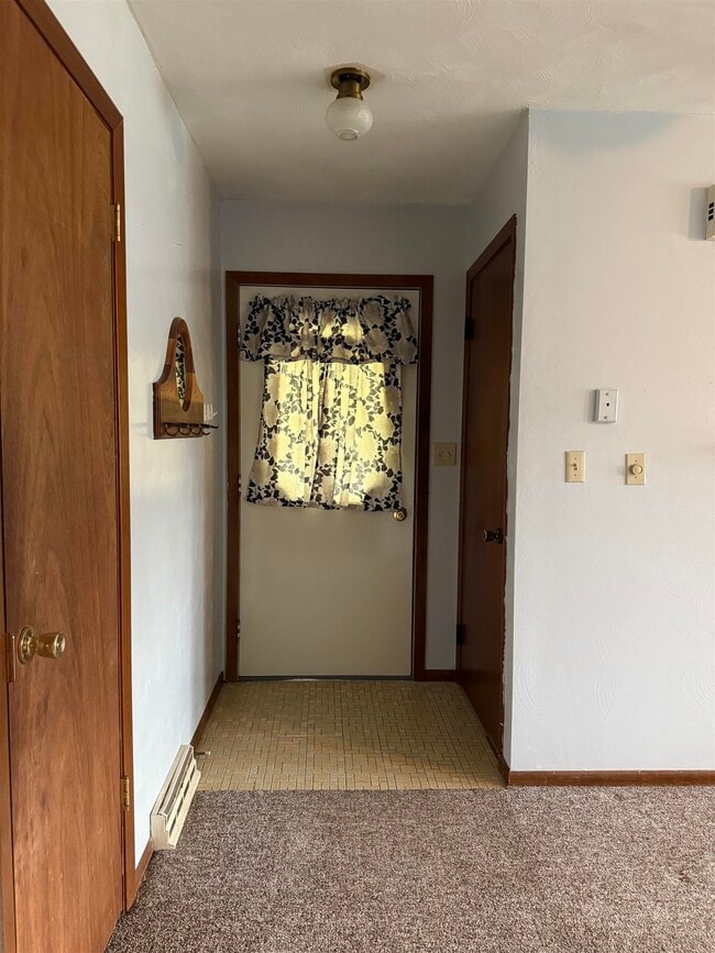 Building Photo - 204 S Buchanan St