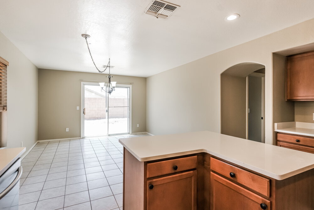 Building Photo - 12649 W Shaw Butte Dr