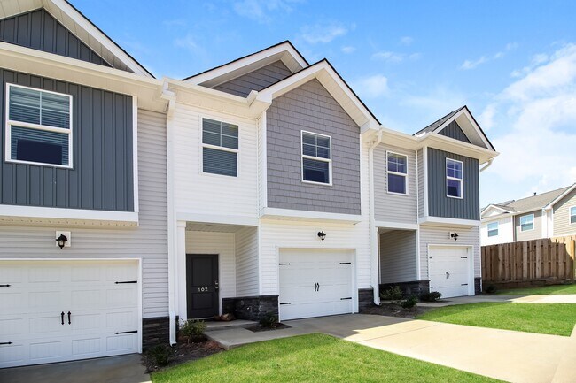 Building Photo - 102 Norse Crk Dr