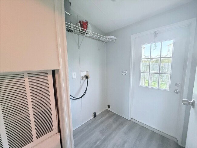 Building Photo - 12738 Pecan Tree Ct