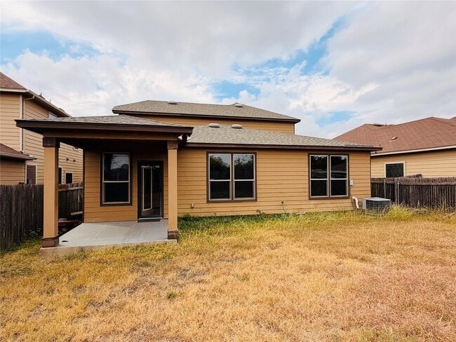 Building Photo - 1112 Strickling Dr