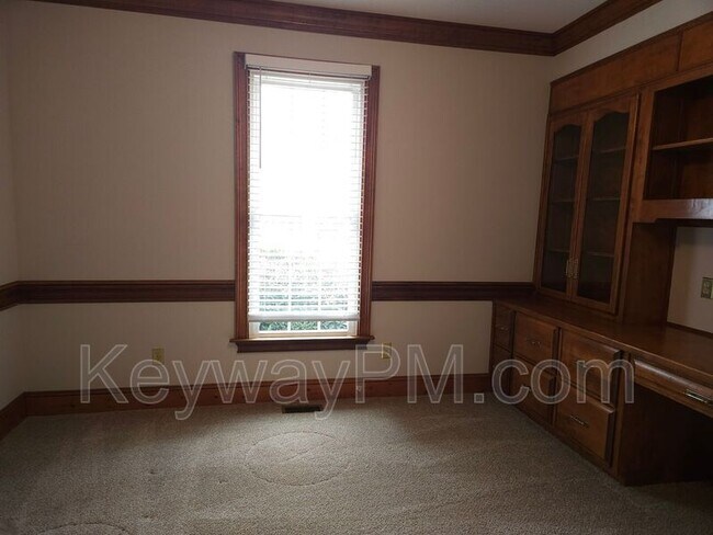 Building Photo - 954 Windmill Ln