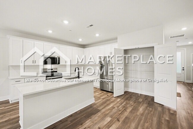 Building Photo - 4011 Norman Dr