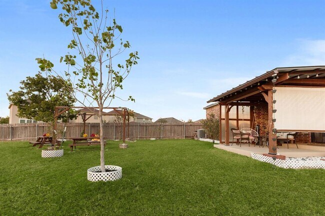 Building Photo - 10904 Roderick Lawson Ln