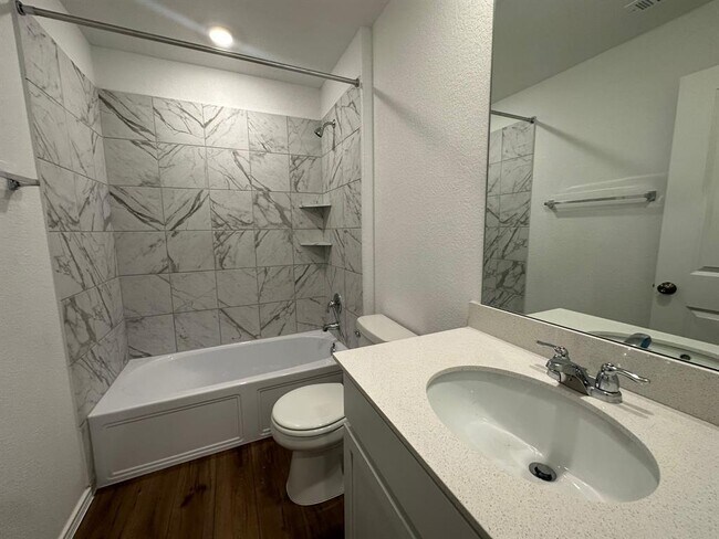 Building Photo - 171 Agua Azul Bnd