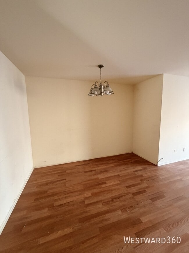 Building Photo - 10409 Dearlove Rd