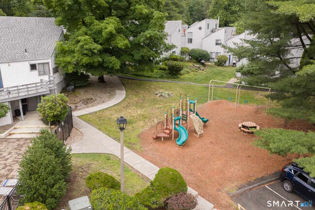 Building Photo - 5 Staunton Ct