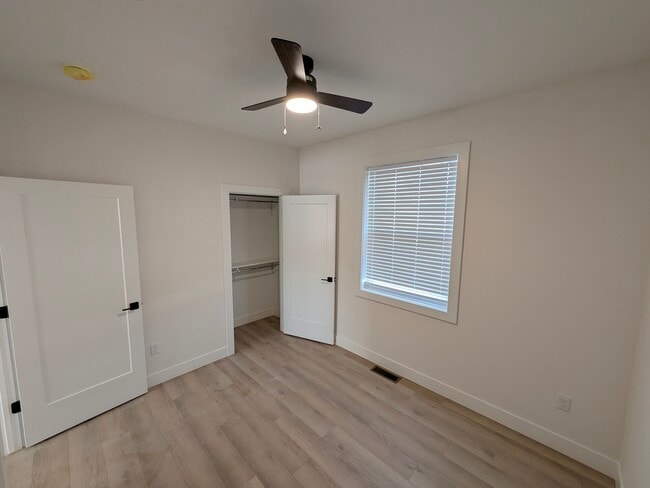 Building Photo - 162 Robin Rd