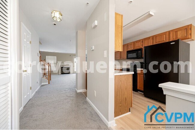 Building Photo - 1691 Fallowfield Ct