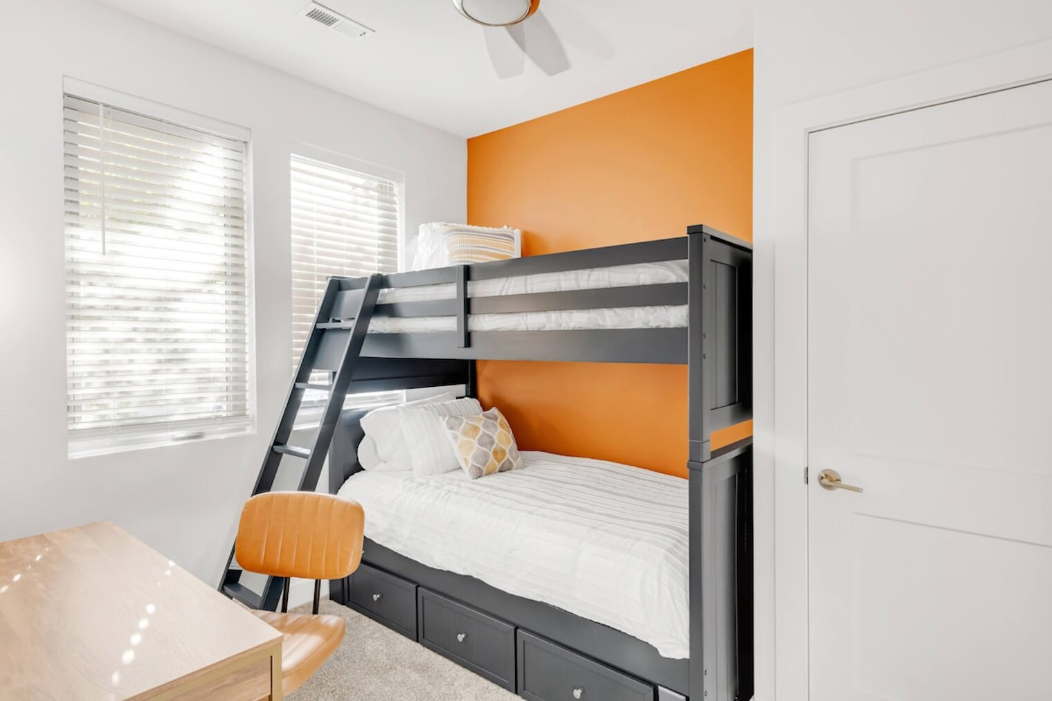 Building Photo - 1282 W 11th Ave