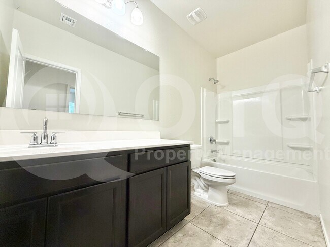Building Photo - 3028 S 78th Dr