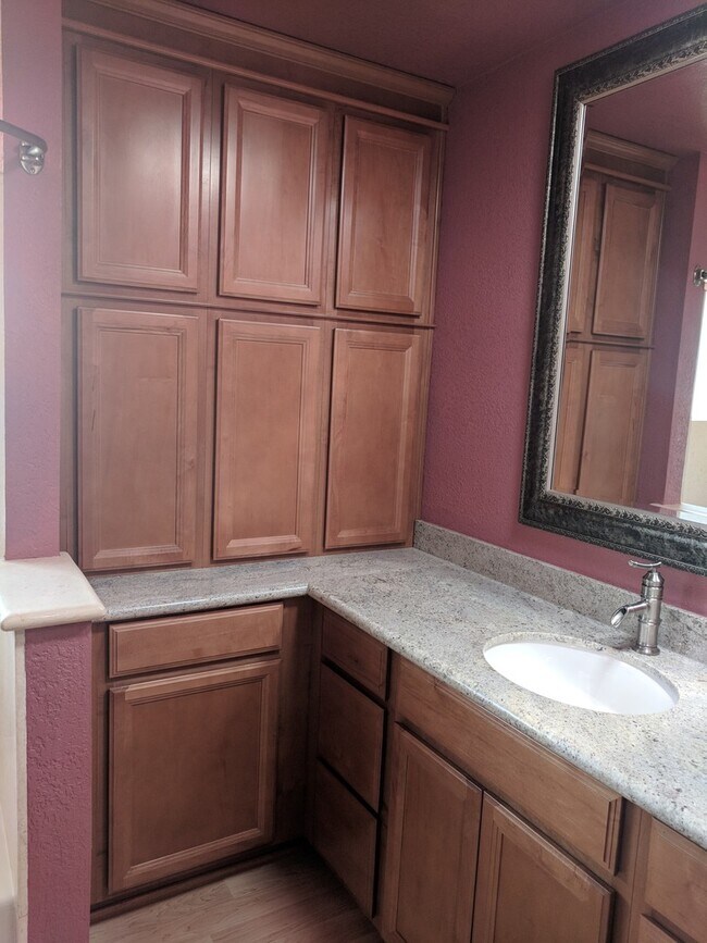 Building Photo - Nice Updated Home for Rent