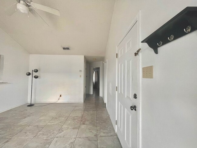 Building Photo - 1205 International Blvd