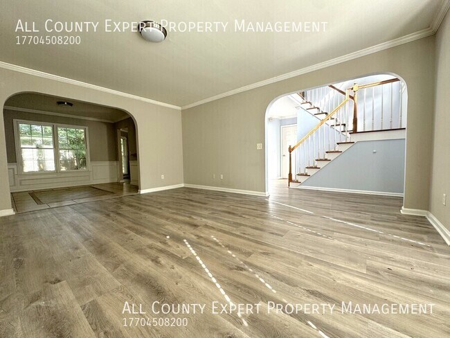Building Photo - 1565 Ox Bridge Ct NW