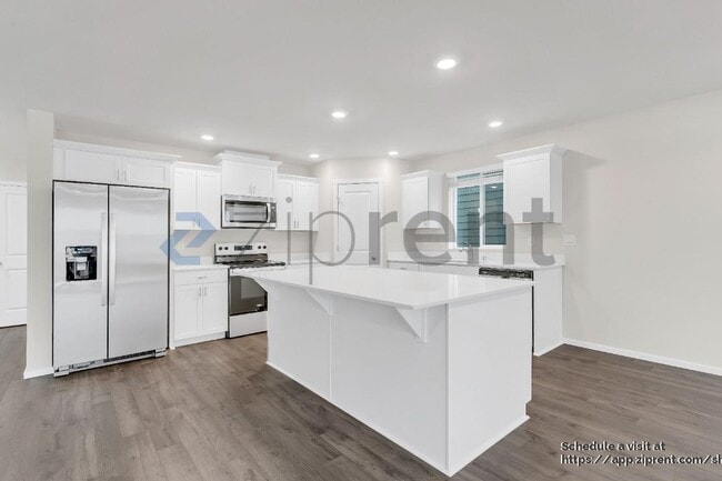 Building Photo - 1509 NE 121st Ave