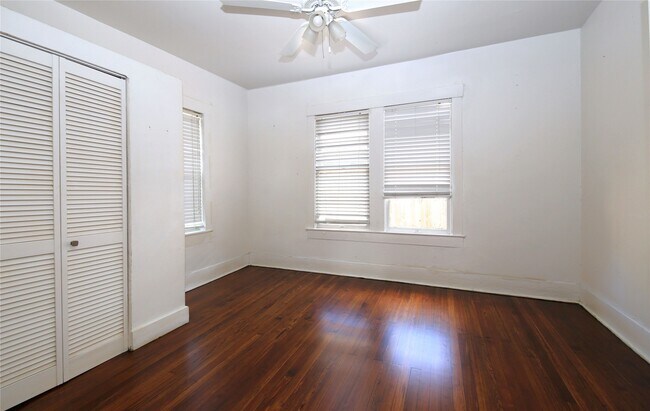 Building Photo - 120 N Edgewood St