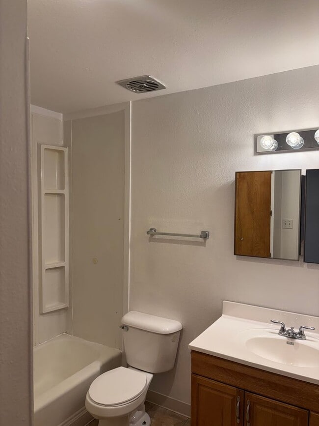 Building Photo - Foothills beauty! Must see!