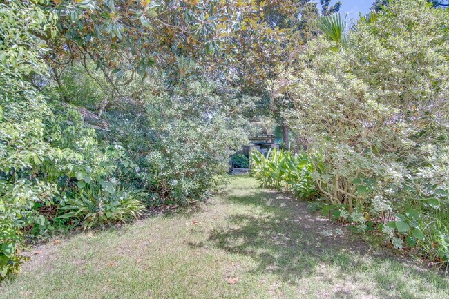 Building Photo - East Pensacola 4BR Home with Loft, Sunroom, Hardwood Floors & Updated Kitchen