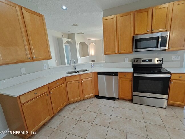 Building Photo - 1250 Bedrock Dr