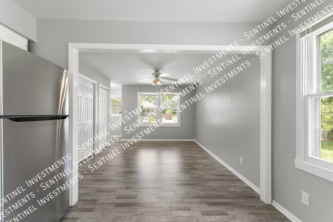 Building Photo - 3 Bedroom 2 Bathroom House Near KU Med