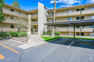 Building Photo - 7625 E Camelback Rd