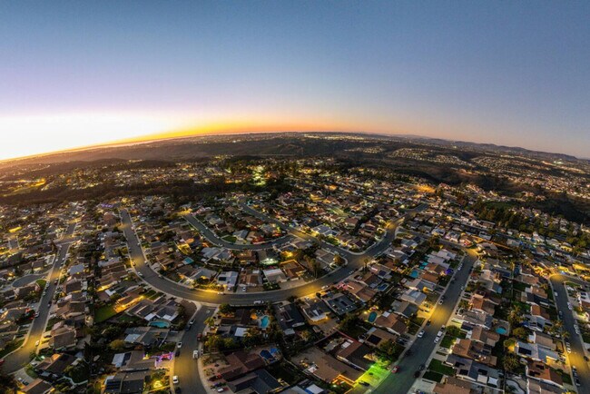 Building Photo - 7630 Andasol St