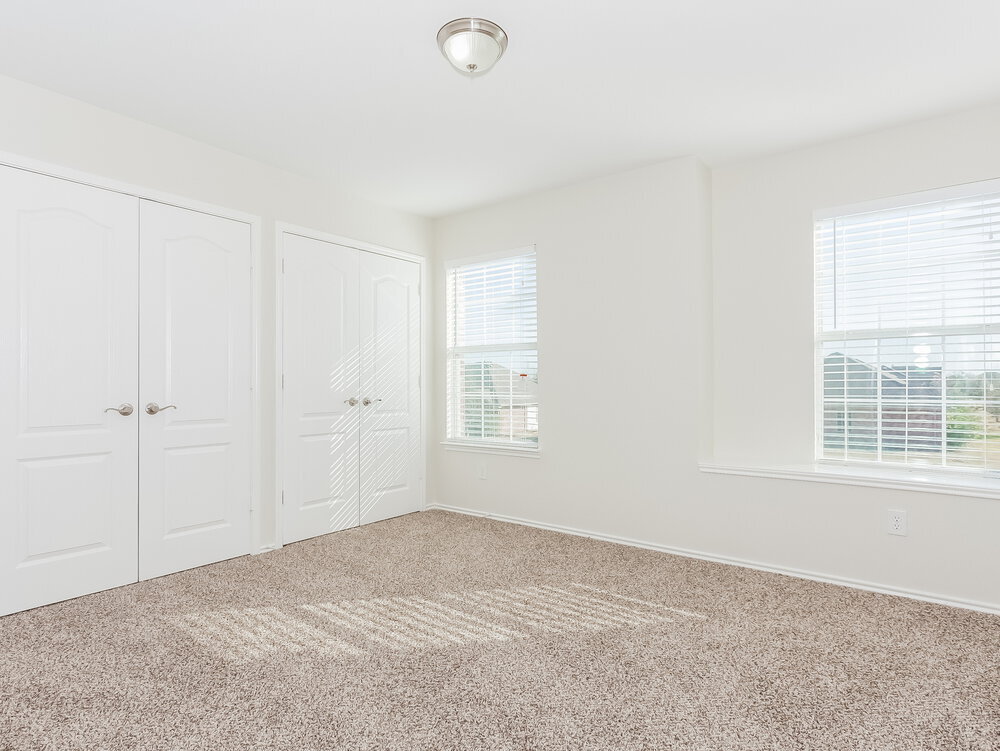 Building Photo - 103 Red Wolf Ln