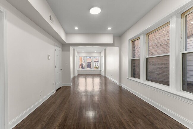Building Photo - 7532 S Champlain Ave