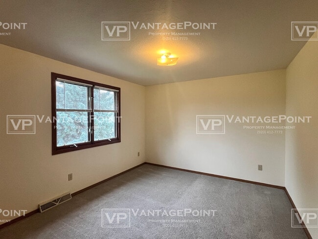 Building Photo - 1025 Melody Dr