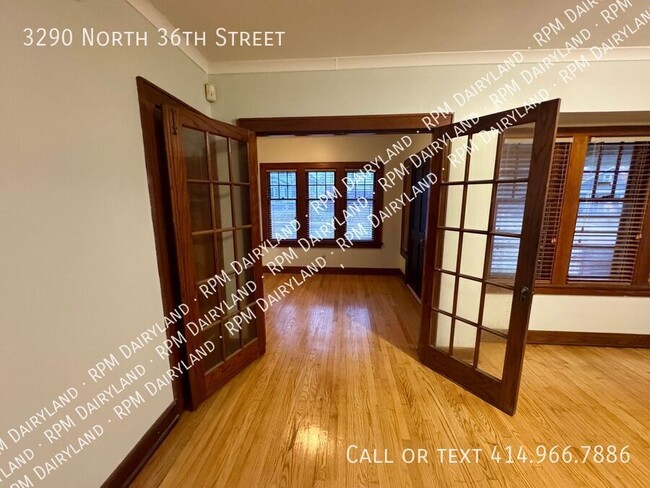 Building Photo - Charming 2-Bedroom Lower Duplex with Moder...