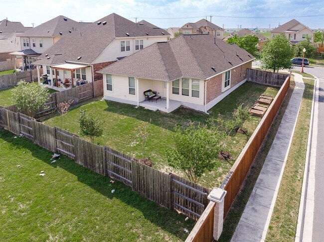 Building Photo - 2517 Auburn Chestnut Ln