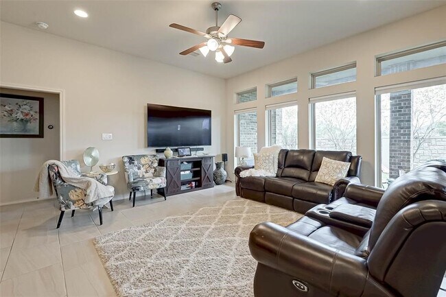 Building Photo - 29026 Crystal Rose Ln