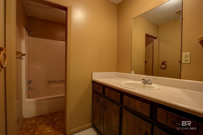 Building Photo - 22901 Baldwin St