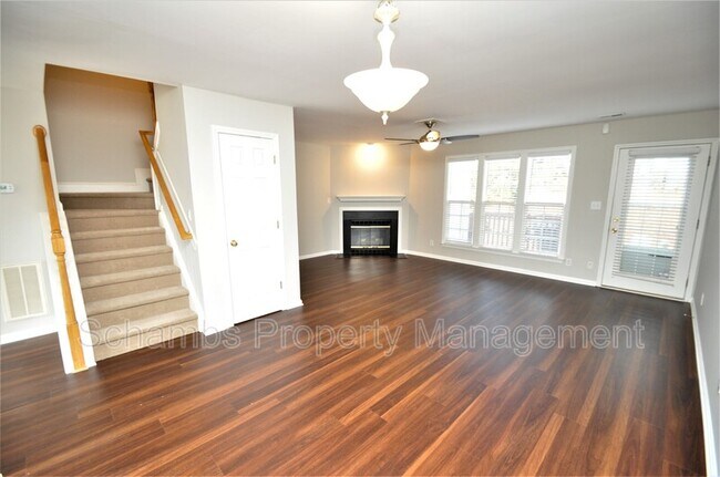 Building Photo - 402 Knightsborough Way