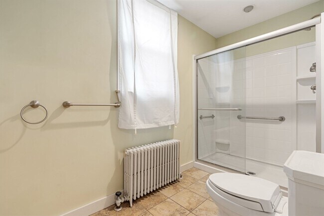 Building Photo - 187 Pleasant St