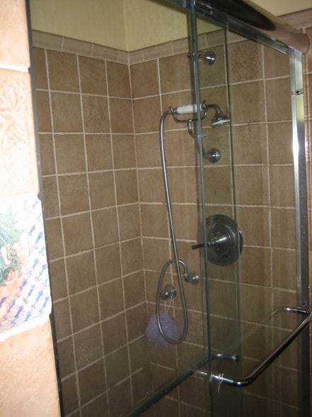 Building Photo - 719 Savannah Ave