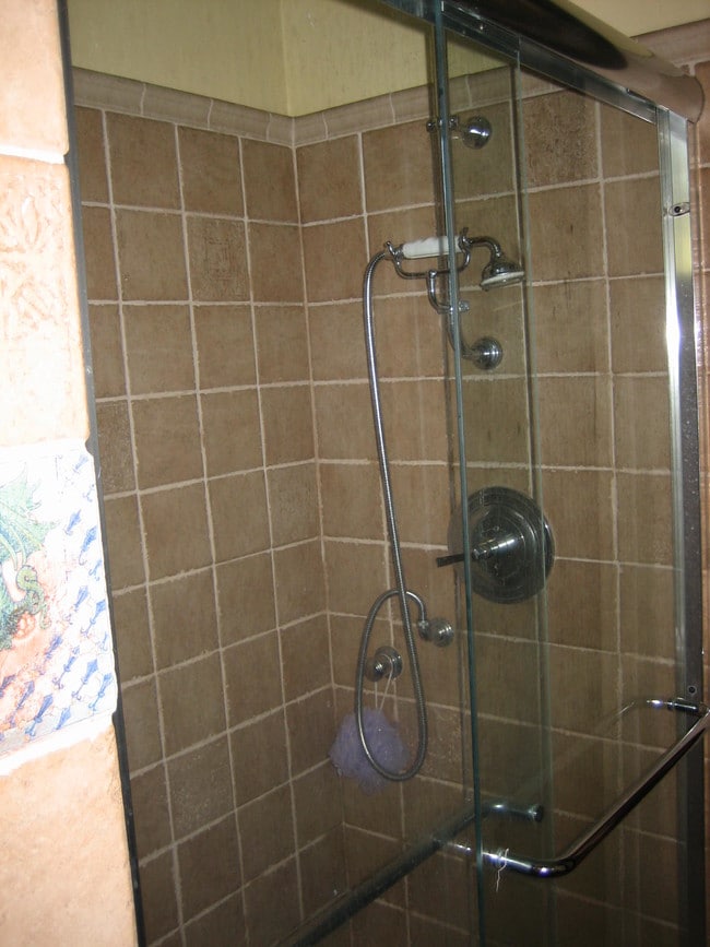 Building Photo - 719 Savannah Ave