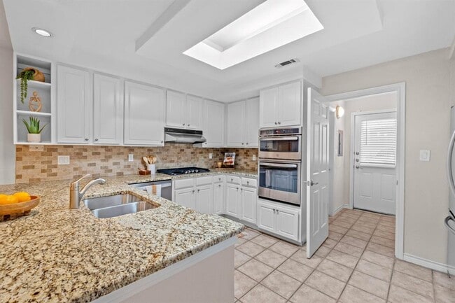 Building Photo - 1000 Liberty Park Dr