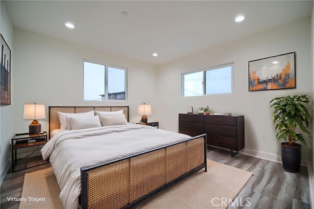 Building Photo - 2013 8th Ave