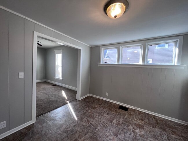 Building Photo - Spacious Four Bedroom Home with Large Yard!