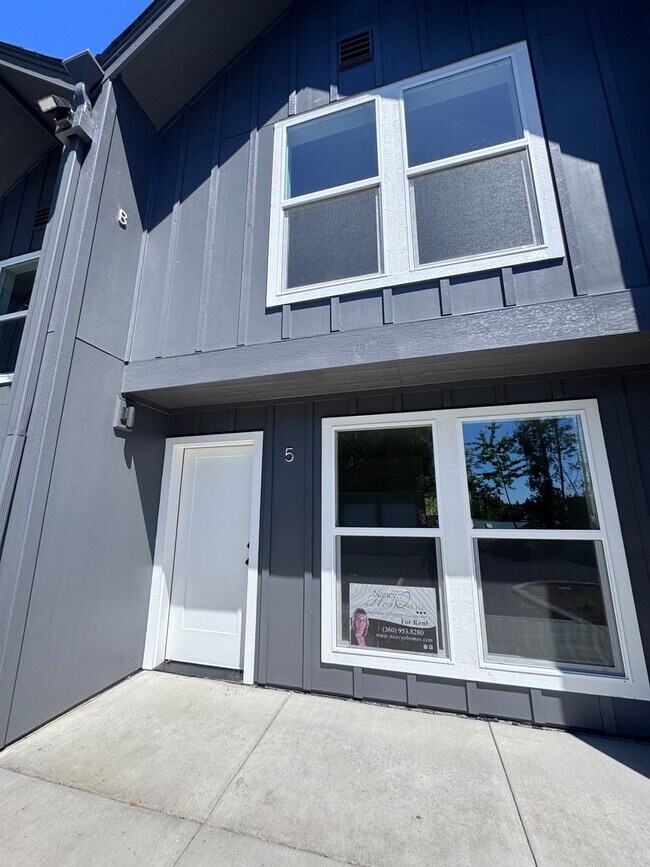 Building Photo - 1/2 OFF FIRST MONTHS RENT! New Construction, Beautiful, Townhomes! 2 & 3 BEDRM UNITS AVAILABLE