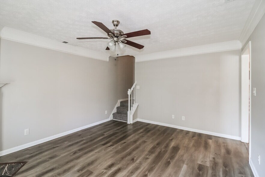 Building Photo - 1569 Dillard Rd